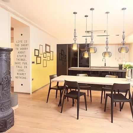 Sweet Home_designer's Flat/stylish/comfort